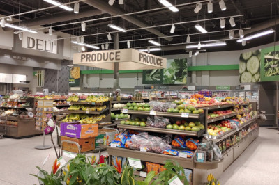 Where People Buy Food in Nassau and Nashville