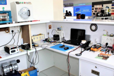 Get Fast Help from a Nearby Apple Repair Center