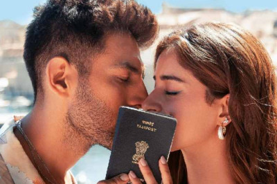 Kartik & Ananya's Romantic Bollywood Movie Update