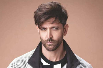 Hrithik Roshan Goes Global at 51 As Fans Celebrate His International Journey