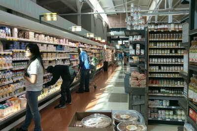 What I Saw in the Stores of Maryland and Maui