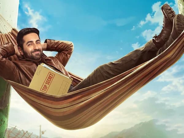 Ayushmann Khurrana and Sara Ali Khan in Udta Teer promotional still