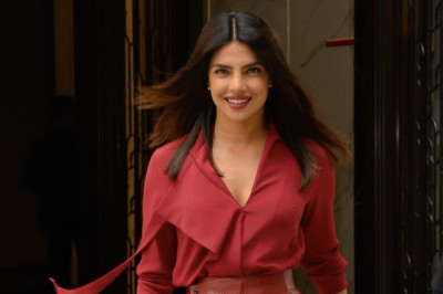 10 Stunning Outfits by Priyanka Chopra: A Fashion Icon's Best Looks