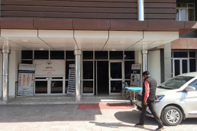 Best Geriatric Hospital in Lucknow – Specialized Elderly Care Services