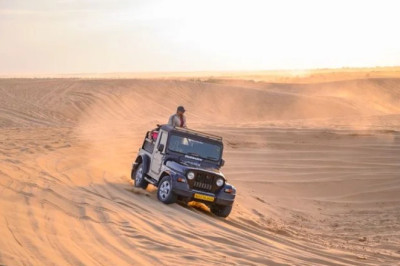 What to Expect from a Desert Jeep Ride in Jaisalmer